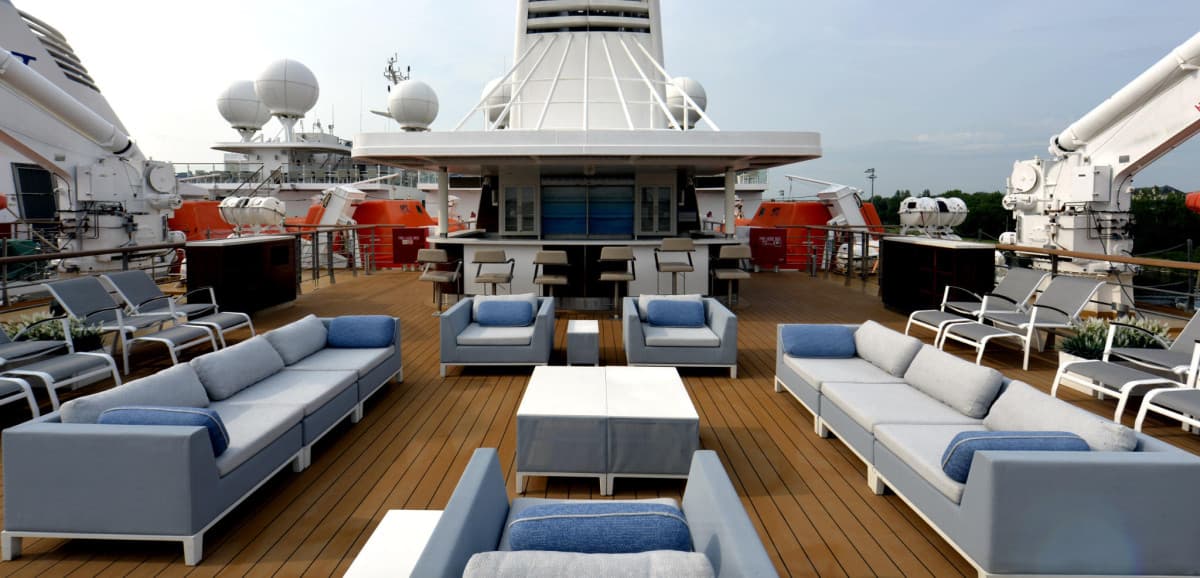 Cruise Industry Elevates Outdoor Spaces with Custom Furniture in 2025 Transformation